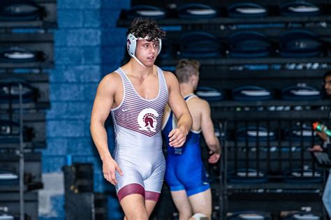 Little rock wrestling - Mar 12, 2024 · MAKING HISTORY: Inside Little Rock wrestling's historic season. His teammate, Tyler Brennan, was named first alternate at 174 pounds, as well. This is a team that took second at Pac-12s in just ... 